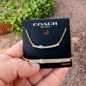 Gold Coach Jewelry Set
